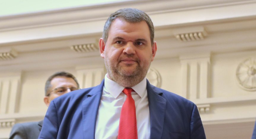 Пеевски: Сериозно ли е цялата държава да се тресе заради 