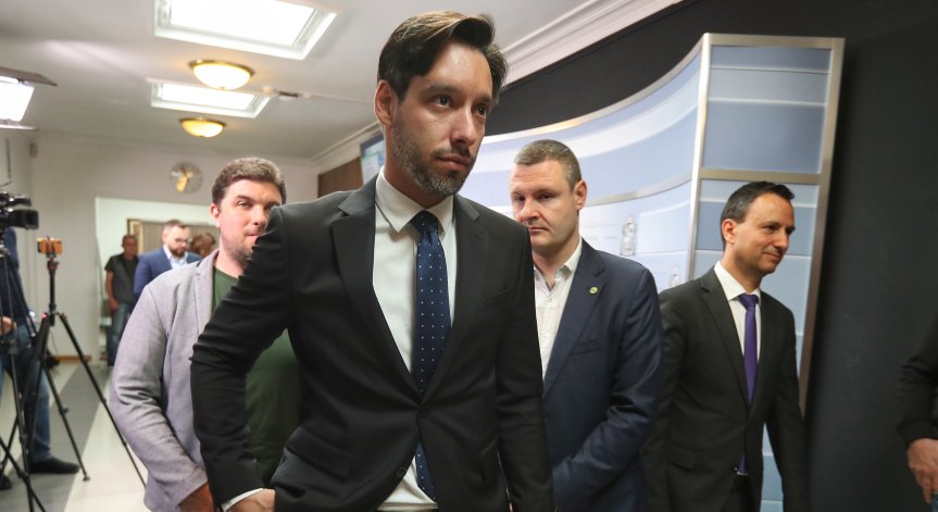 Борис Бонев: Общината трябва да се организира по-добре от мафията за кризата с боклука