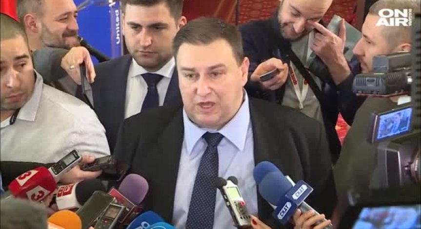 БСП: Борисов да обясни в НС защо привика посланика ни в Русия