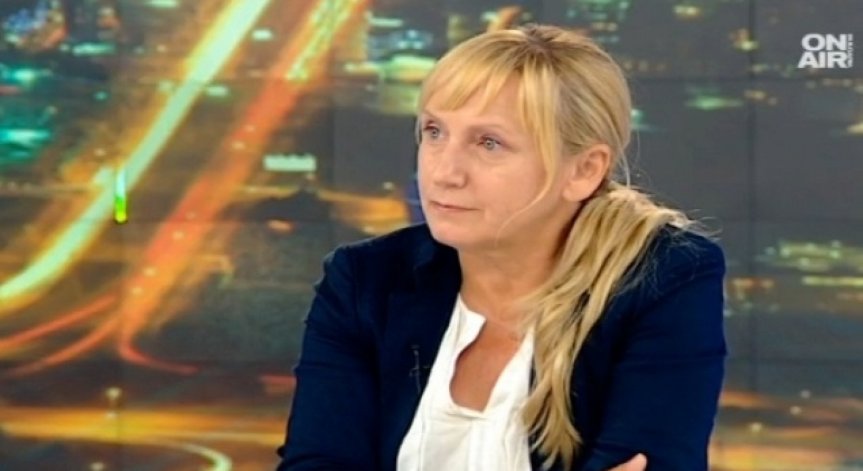 Румен Радев освободи Елена Йончева от екипа си