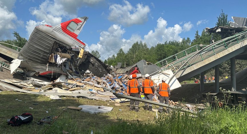 Седем души загинаха при инцидента.