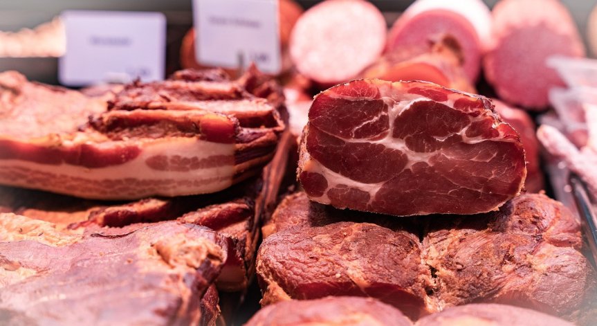 Хората все по-рядко посещават магазините.