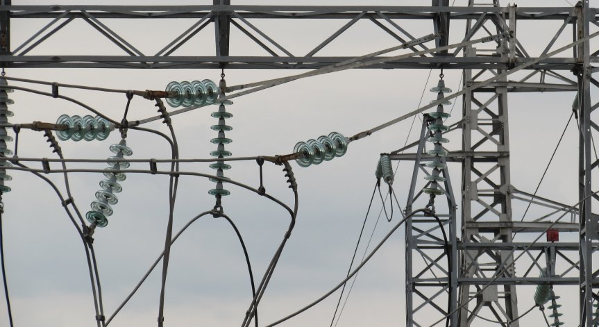 Цента на тока за 15 февруари: 193,77 евро средно в Европа, 206,85 евро в България