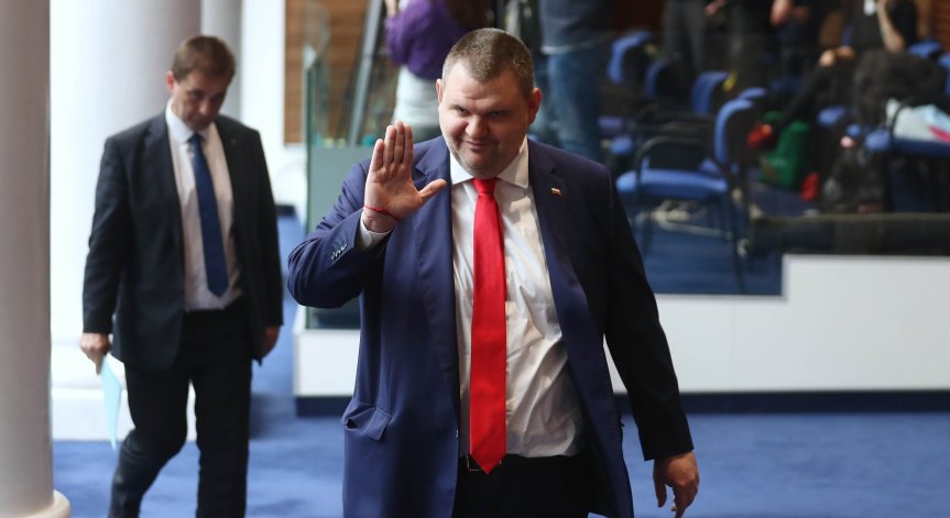 Пеевски за Курбан Байрам: Желая мир и разбирателство на всички вас и вашите семейства