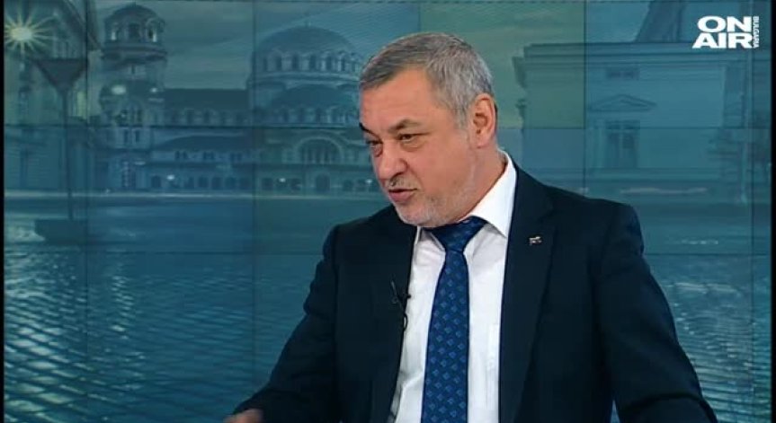 Валери Симеонов иска експулсацията на Ска Келер