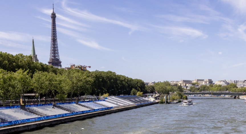 Четиримата починали са били пълнолетни мъже.