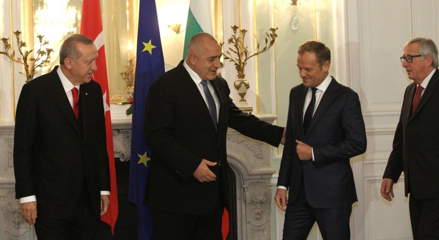 Туск хвали Борисов за организирането на ключовата среща във Варна