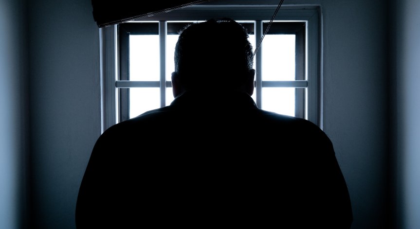 Задържаха таксиджия без книжка в София, опитал се да подкупи полицаи