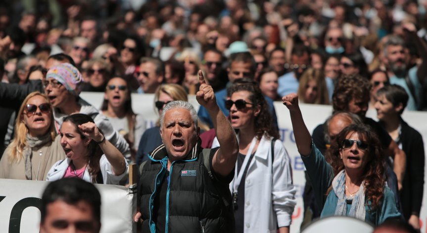 Евростат: Гърция е втората най-бедна страна в ЕС