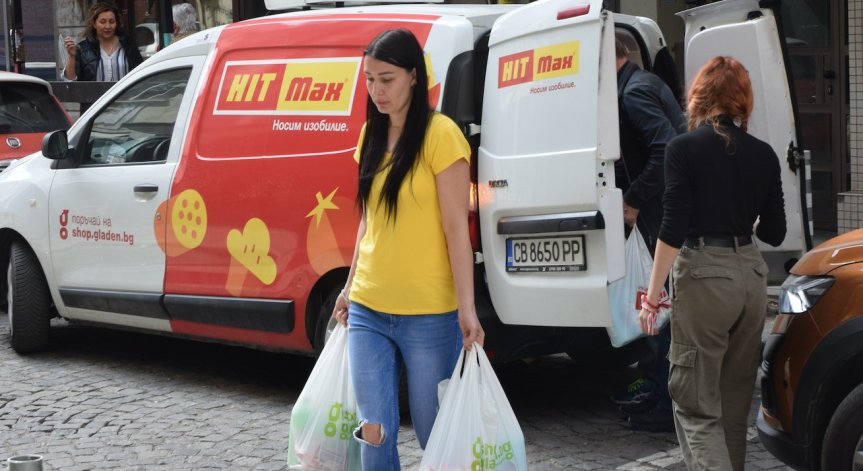 ВУЗФ и Investor Media Group дариха хранителни и санитарни стоки от първа необходимост за цивилното население в Украйна