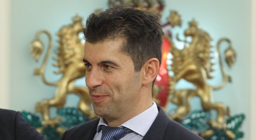 Кирил Петков сменя Радев на последния за годината Европейски съвет