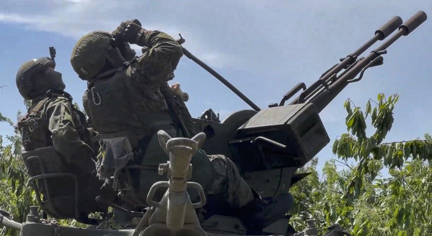 Войната в Украйна е неспирна.