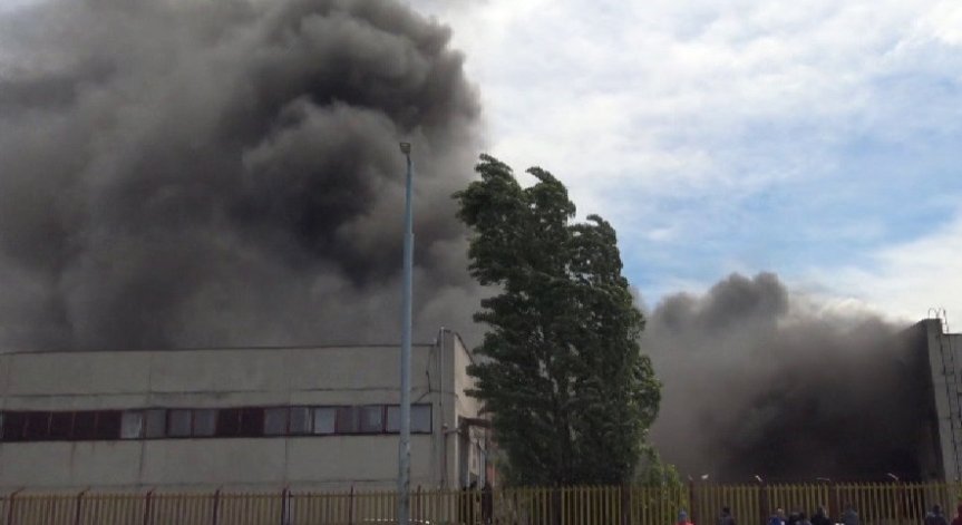 Работи се по версия умишлен палеж за големия пожар в Пловдив