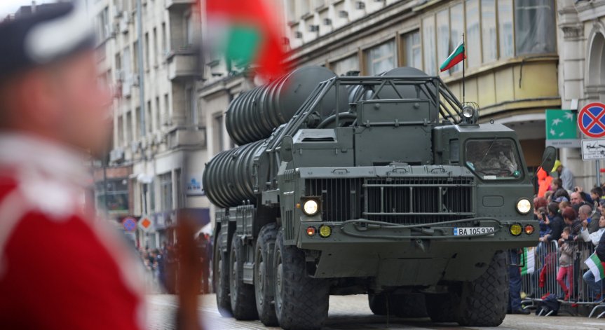 ЕС налива 3,3 млрд. евро в отбраната на България - първите 489 млн. вече са отпуснати