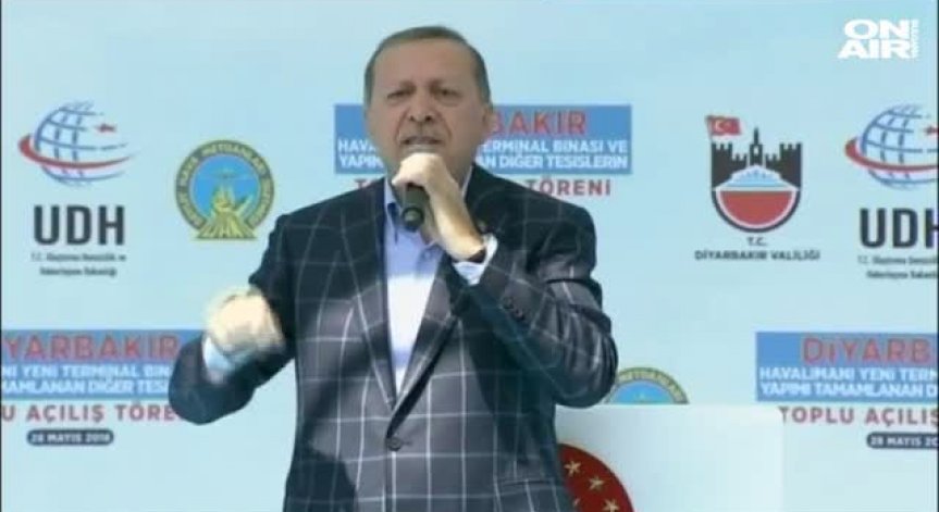 Ердоган с остри нападки срещу САЩ и Русия