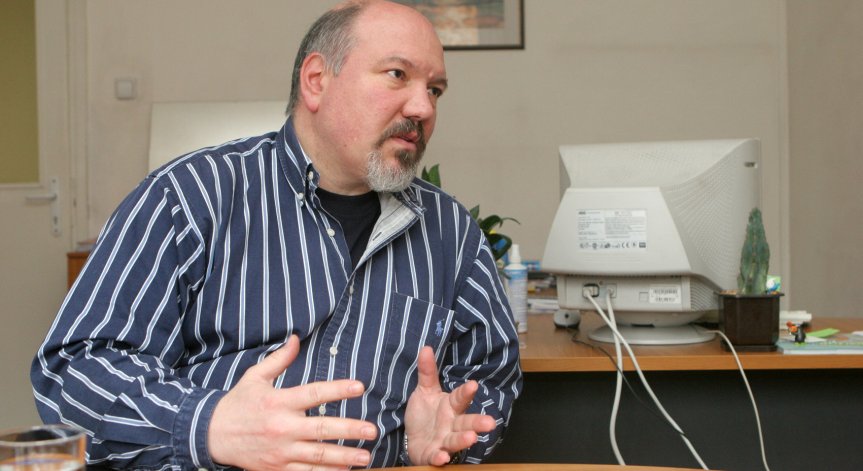 Политолог: Най-голямата слабост е, че всички кълнат високите цени, а никой не предлага бъдеще