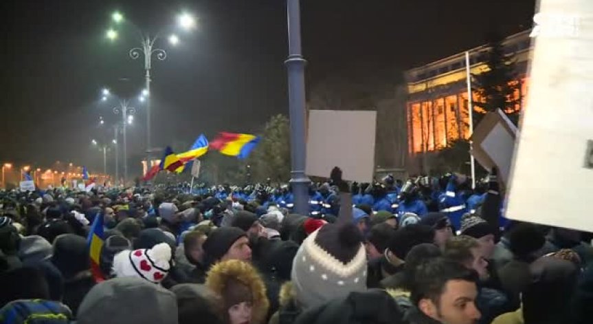 Масови протести в Букурещ
