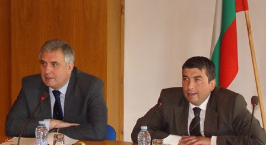 Калфин: Демографската криза задължава стимулиране на заетост в предпенсионна възраст