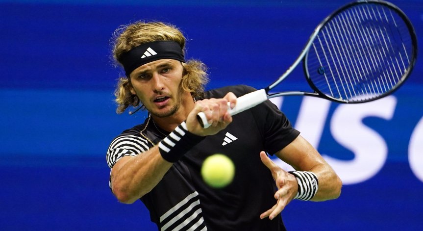 Александър Зверев продължава в Чънду, надви руснака Павел Котов