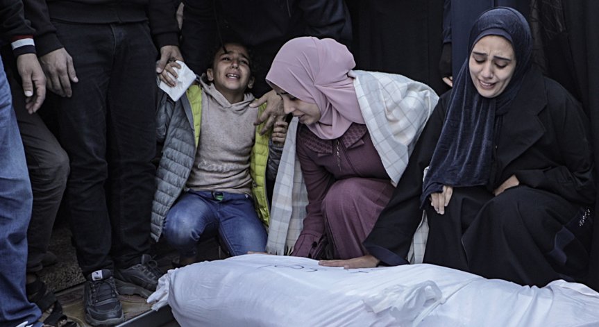 Кой ще живее и кой ще умре: Изборът е на лекари в Газа, които са в Ада за медиците