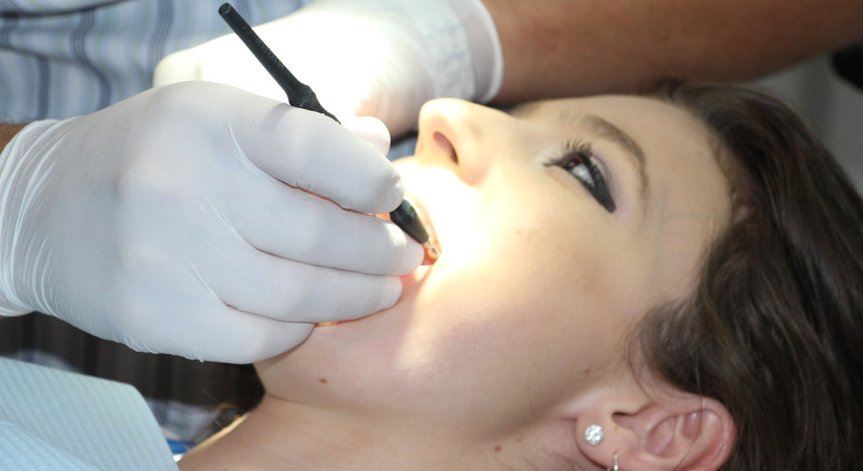 Амалгамата е метална сплав, съставена основно от живак.