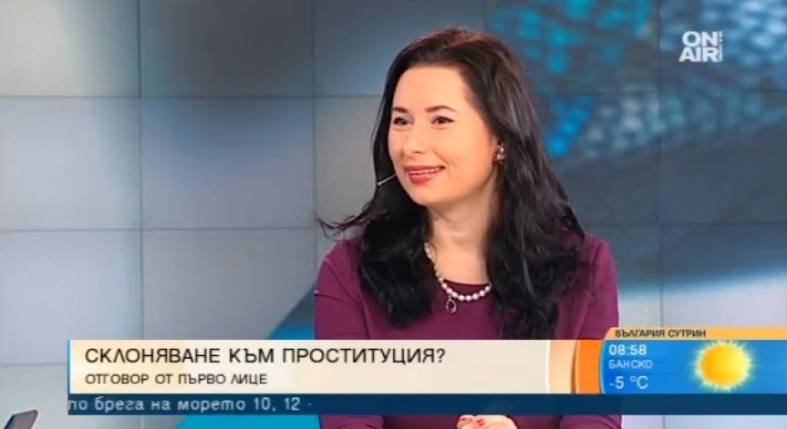 Кобилкина несъгласна с нападките: Всички искат богати мъже и красиви жени!
