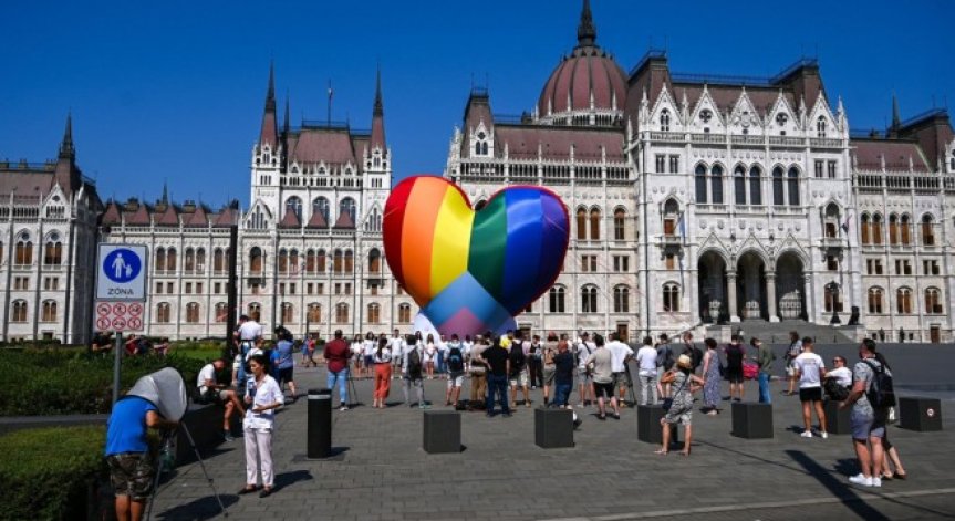 Скандалът се разраства: ЕС ще съди Унгария и Полша заради анти-ЛГБТ законите