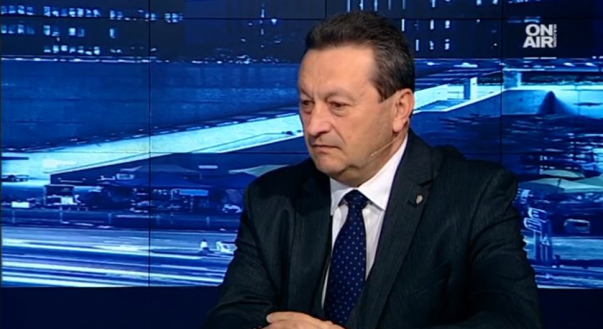 Сътресения в БСП няма, в партията всеки има право на глас, заяви Таско Ерменков