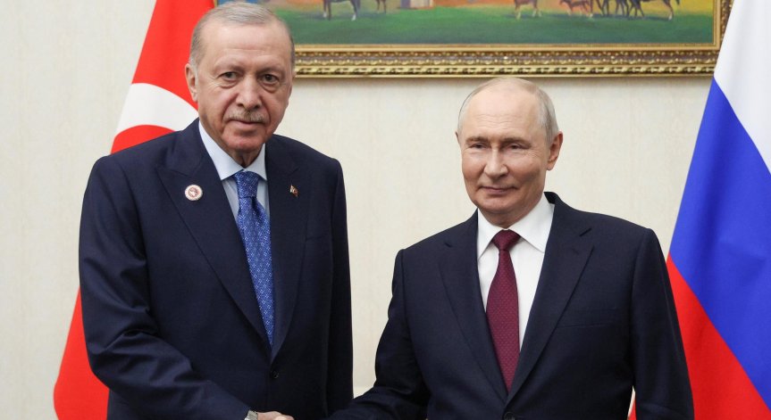 Ердоган и Путин обсъдиха сигурността на корабоплаването в Черно море