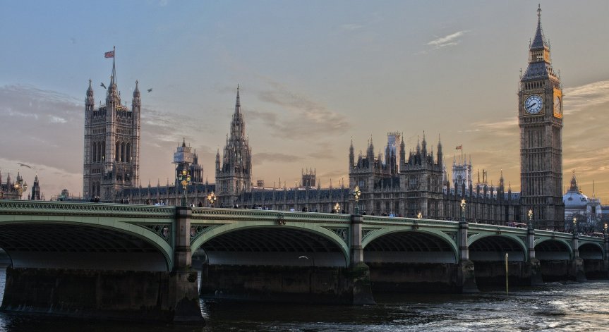 Великобритания намали карантината за пристигащи от България на 10 дни