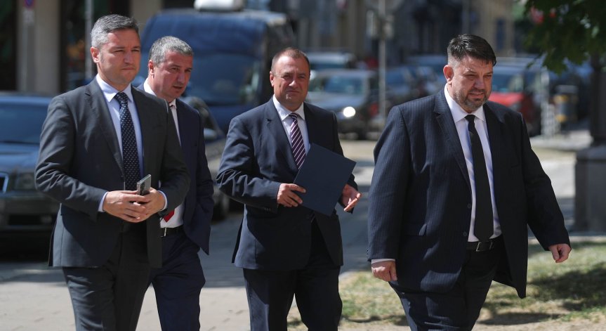 Чака се решението на съда за Атанас Зафиров.