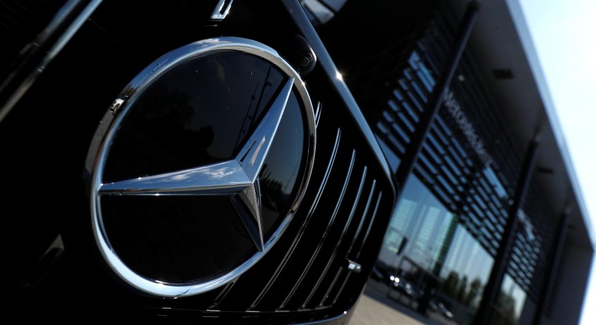 САЩ глобиха Mercedes заради пропуски при изтегляне на коли