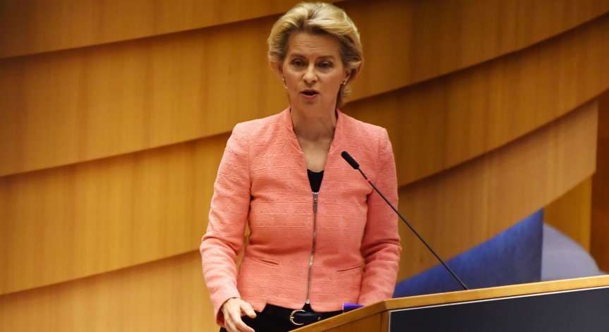 Урсула фон дер Лайен напусна заседанието на ЕС, за да се самоизолира