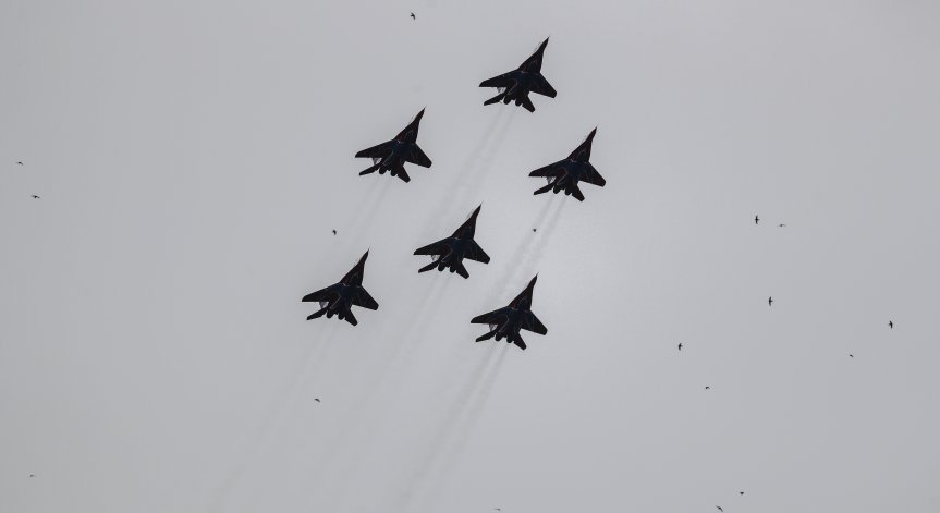 Офанзивата в Донбас стопи опасенията на някои страни да изпращат оръжие в Украйна