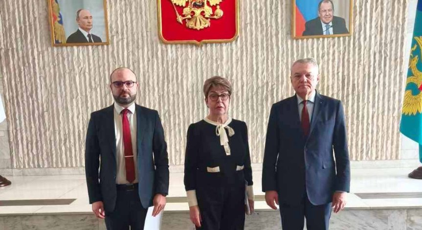 Митрофанова обсъди с Румен Петков рисковете от атаки в Черно море