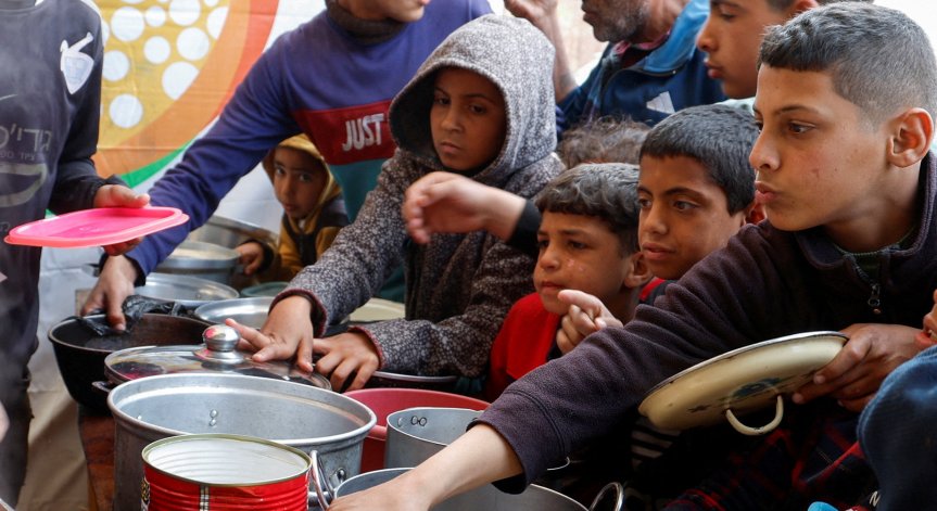 Миналата седмица Израел блокира влизането на стоки в територията.