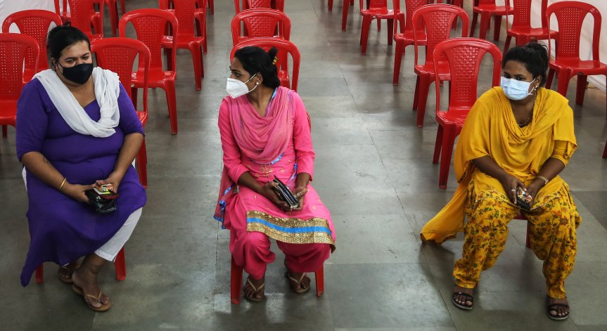 Неизвестният вирус в Индия атакува: Десетки са жертвите, 12 деца - само за 24 часа