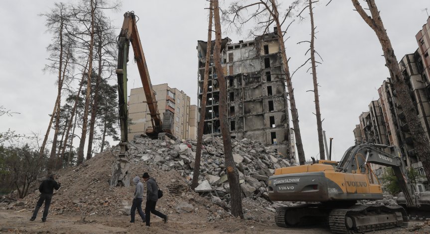 Руска атака с дрон срещу Одеса, поразени са близо 300 апартамента