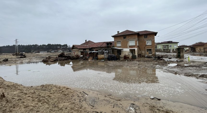 ГЕРБ: Шишков няма право да вини депутати за бавното възстановяване на Карловско