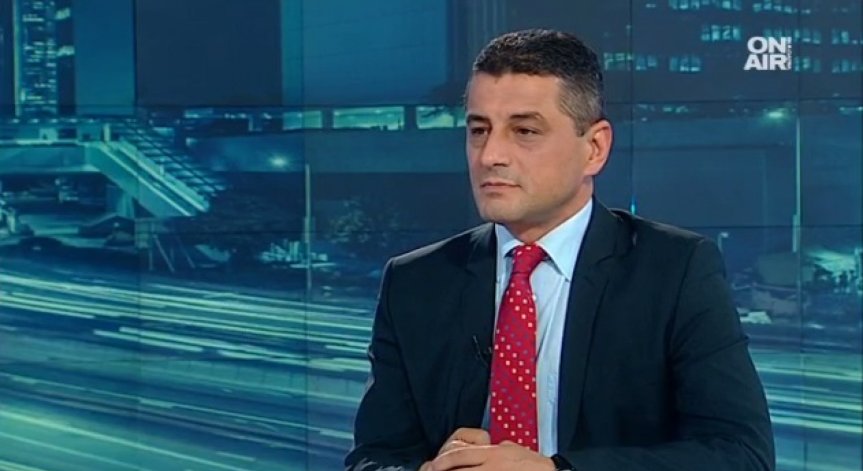 МС засекрети оградата по границата. Янков: Закъсняло решение с много въпроси