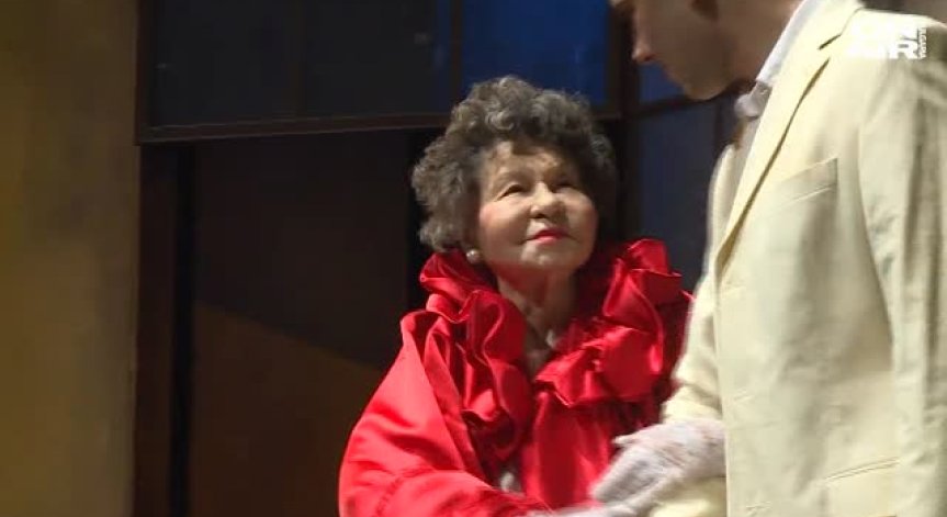 Неостаряваща и неподражаема - Стоянка Мутафова на 97 години