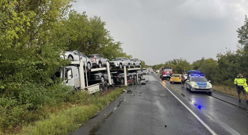 Причините за инцидента се изясняват от полицията.