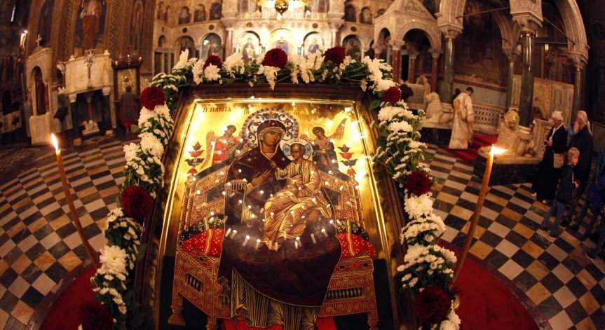 Чудотворна икона на Божията Майка пристига в София от Атон