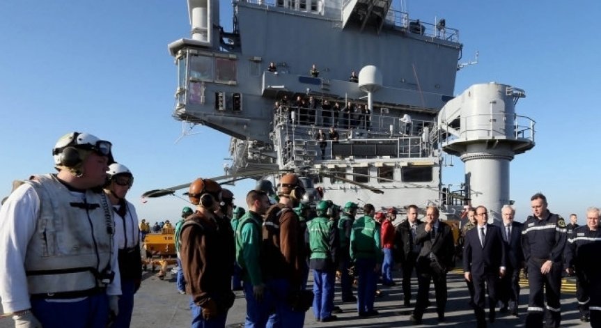 Самолетоносачът Шарл де Гол се включва в операциите срещу ИДИЛ