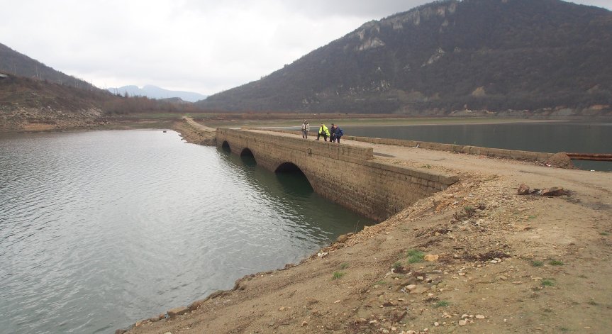 Откриха тялото на 55-годишен мъж в язовир Камчия