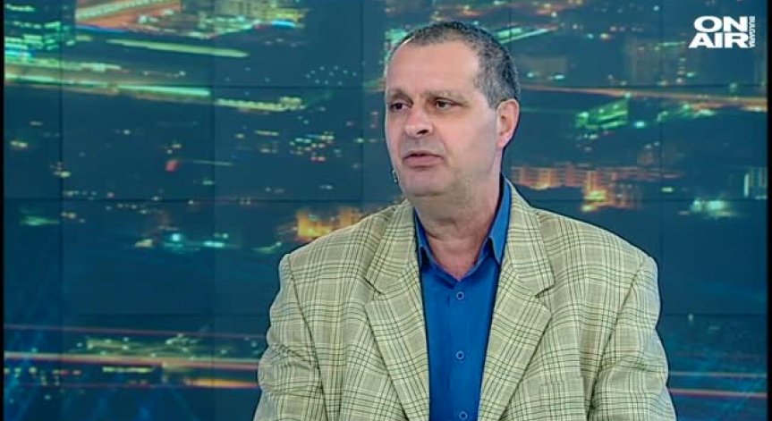 Тлеещо напрежение между Борисов и Цветанов, видя проф. Мирчев