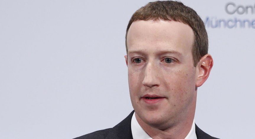 Опазване на потребителските данни: Apple се изправя срещу Facebook