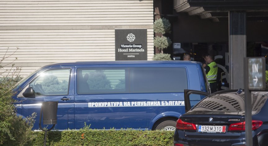 Повдигат обвинения на 6 от задържаните при акцията в хотели