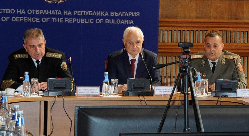 Днес се проведе традиционната видеоконферентна връзка с българските военни контингенти.