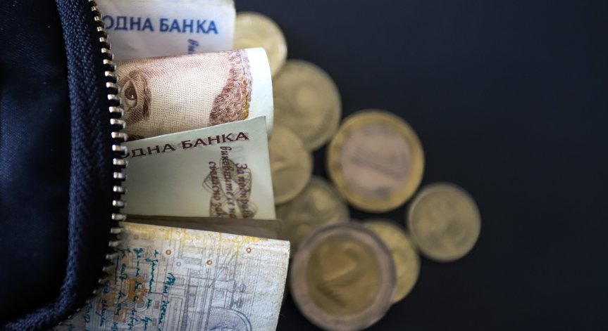Лихвите по кредите остават ниски, жилищата ни са сред най-евтините в ЕС